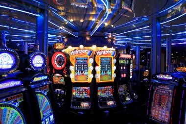 surat 4d platform dashboard showing slot tournaments, live-dealer tables, and sportsbook markets